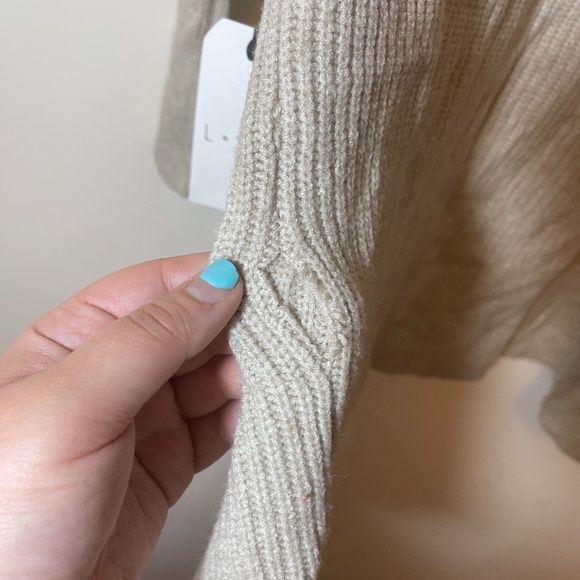 NWT leith beige oatmeal cardigan ( with flaws) - Picture 7 of 9